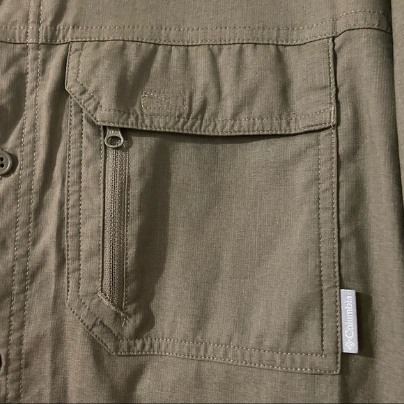 COLUMBIA Lightweight button down shirt - Picture 2 of 3